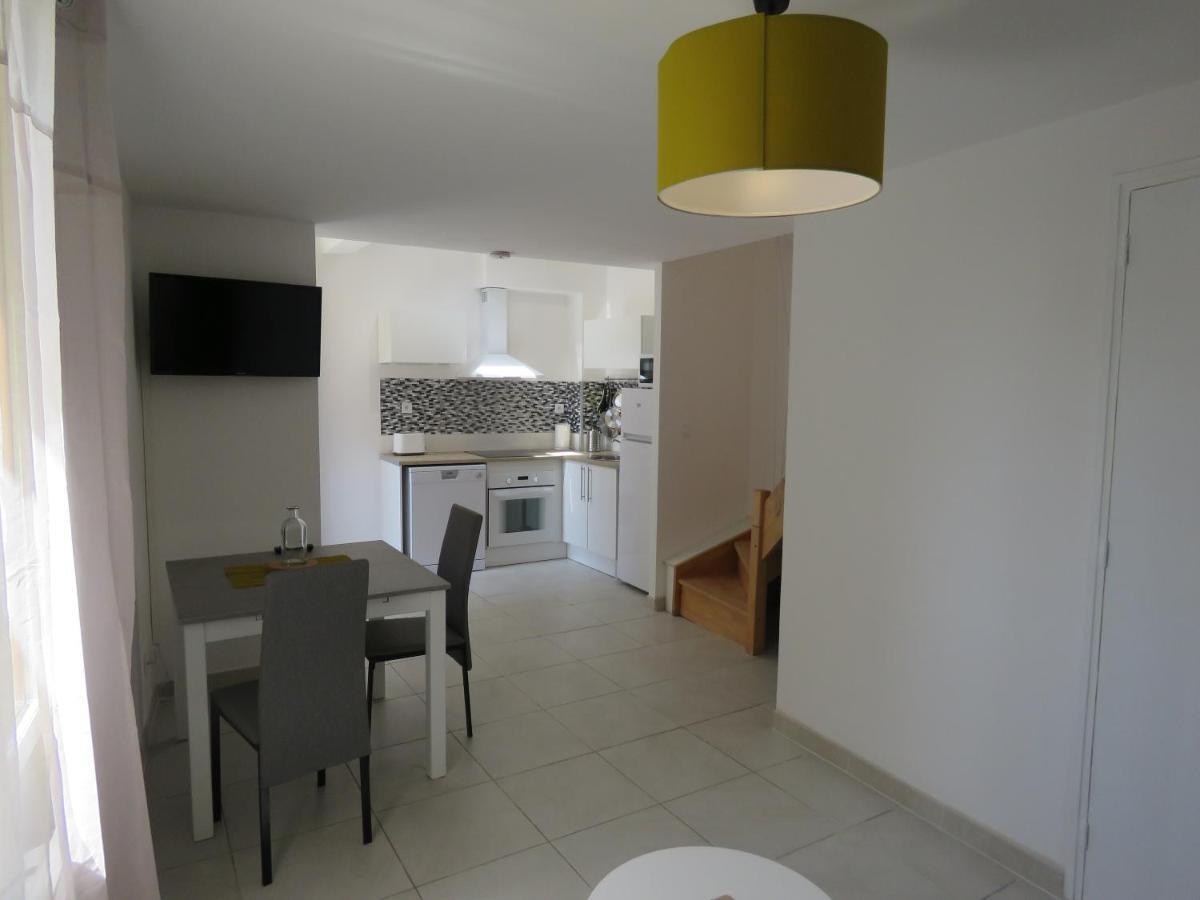 Appartement Centre Historique Avec Terrasse Au Porte De La Camargue Saint-Gilles  Dış mekan fotoğraf